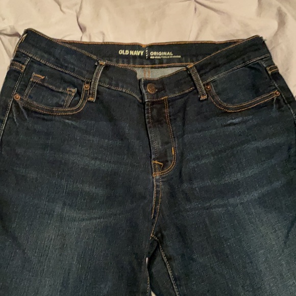Old Navy Mid-rise Size 6 Straight Leg Jeans - Picture 3 of 9